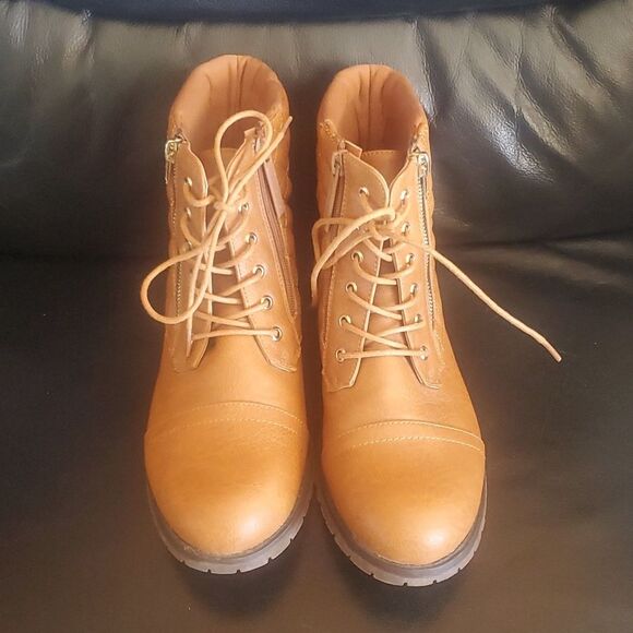 Daily Shoes San Fransisco  tan lace up  ankle boots size 8.5 susan-01 - Picture 1 of 8